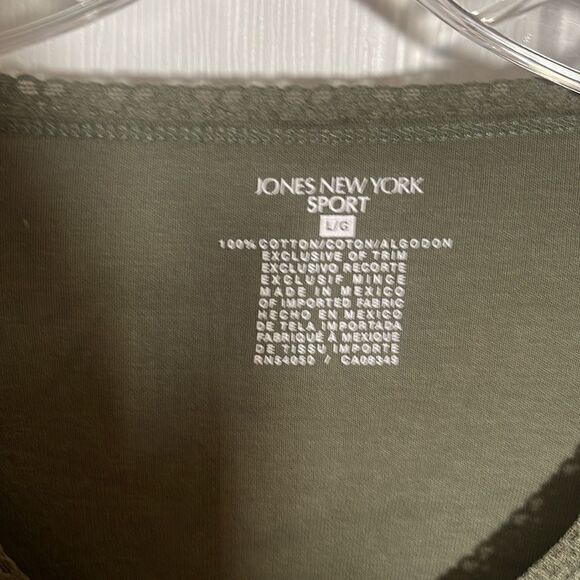 Jones of New York V Neck Long sleeve Pullover Top - Picture 3 of 3